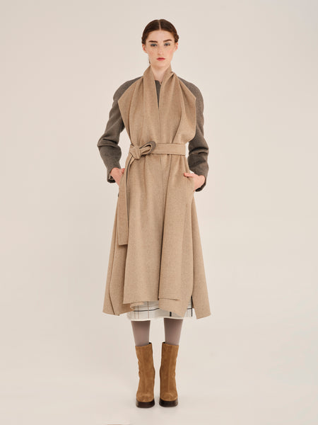 SCULPTURES | LONG COAT WITH ATTACHED SCARF