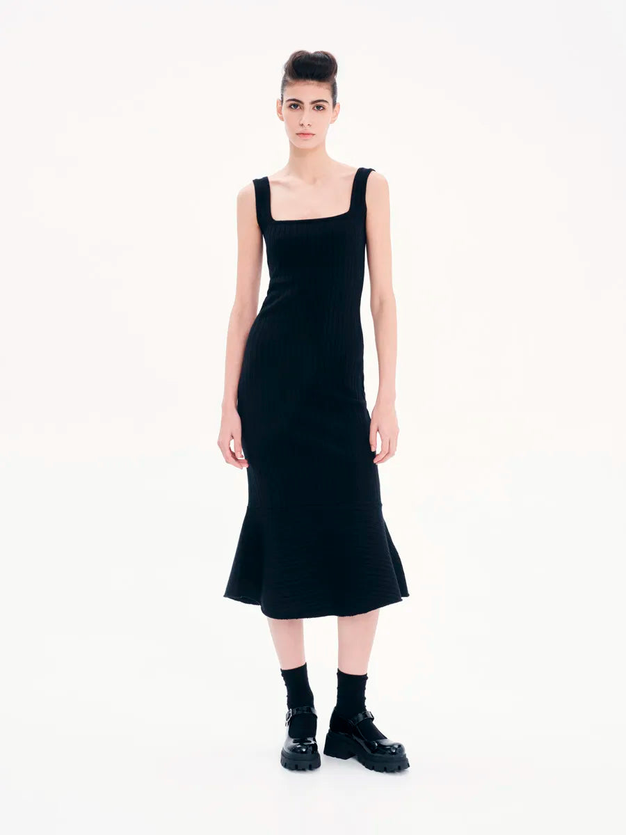 CONSTRUCTED LINES MIDI DRESS | BLACK