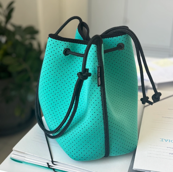 DUO BUCKET | WHITE & JELLY MINT