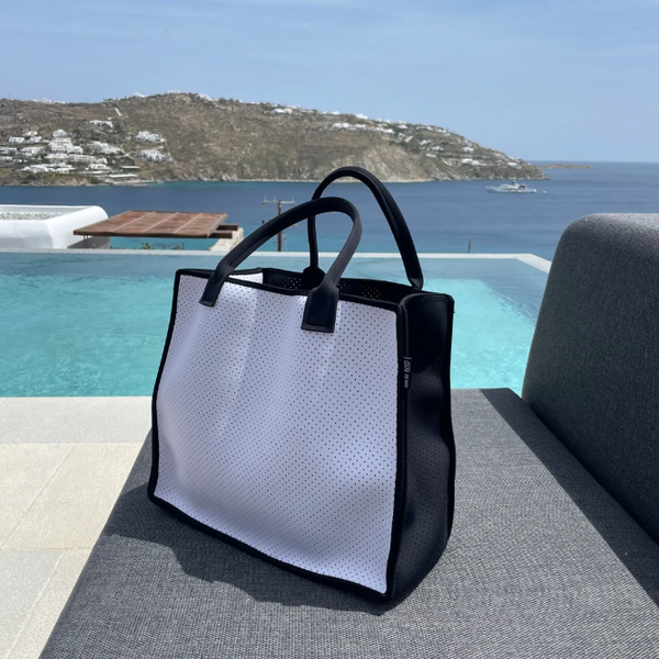 VLG RIVIERA | BLACK & WHITE