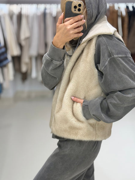 HUDA FUR VEST
