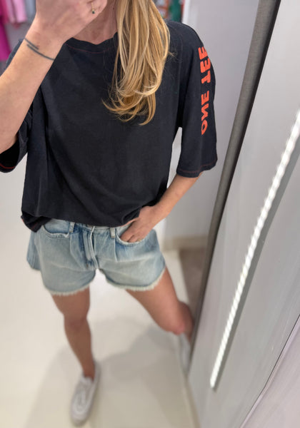 PAULA T-SHIRT | CARBON