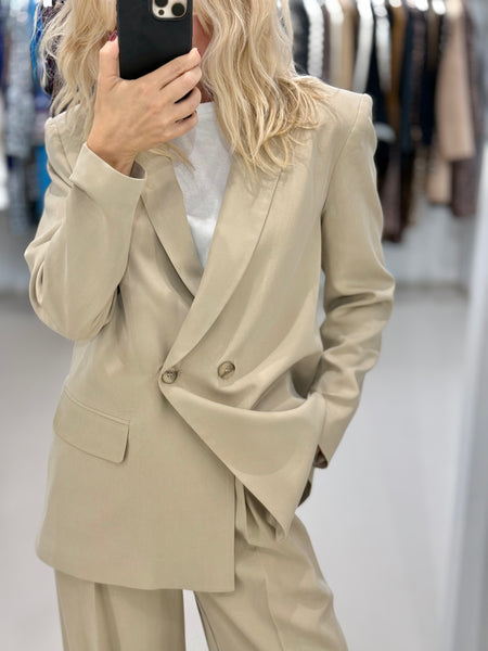 GOOSH BLAZER | BEIGE