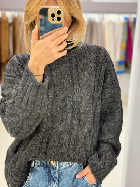 TAFFIE SWEATER | DARK GREY