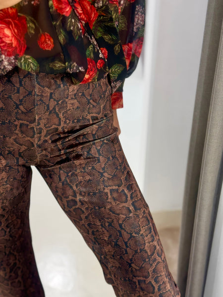 VENOMOUS FLARE PANTS