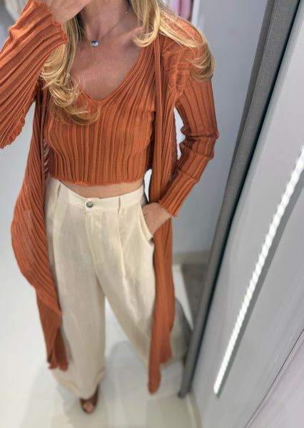 ARCHETYPES KNIT SLEEVELESS CROP TOP | SUNSET ORANGE
