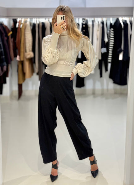HIGH NECK BLOUSE | GARDENIA