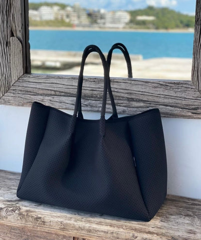 RIVA TOTE | BLACK WITH GREY BLUE.