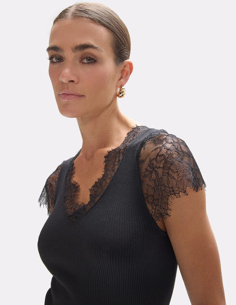 LUKIA TOP
