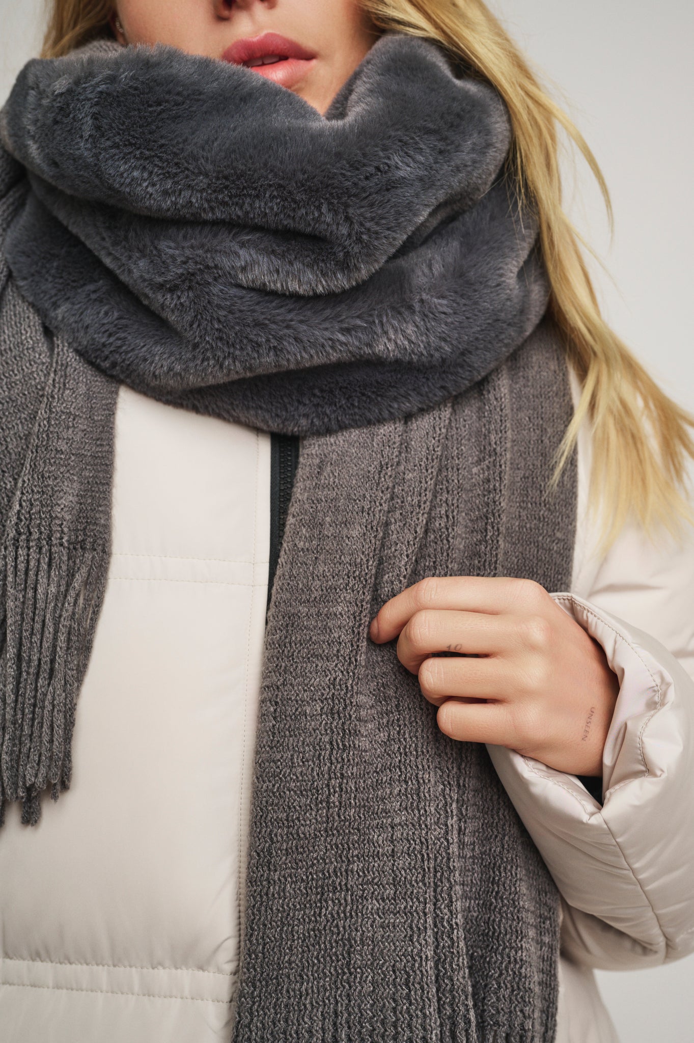 VLIEN SCARF | GRAPHITE