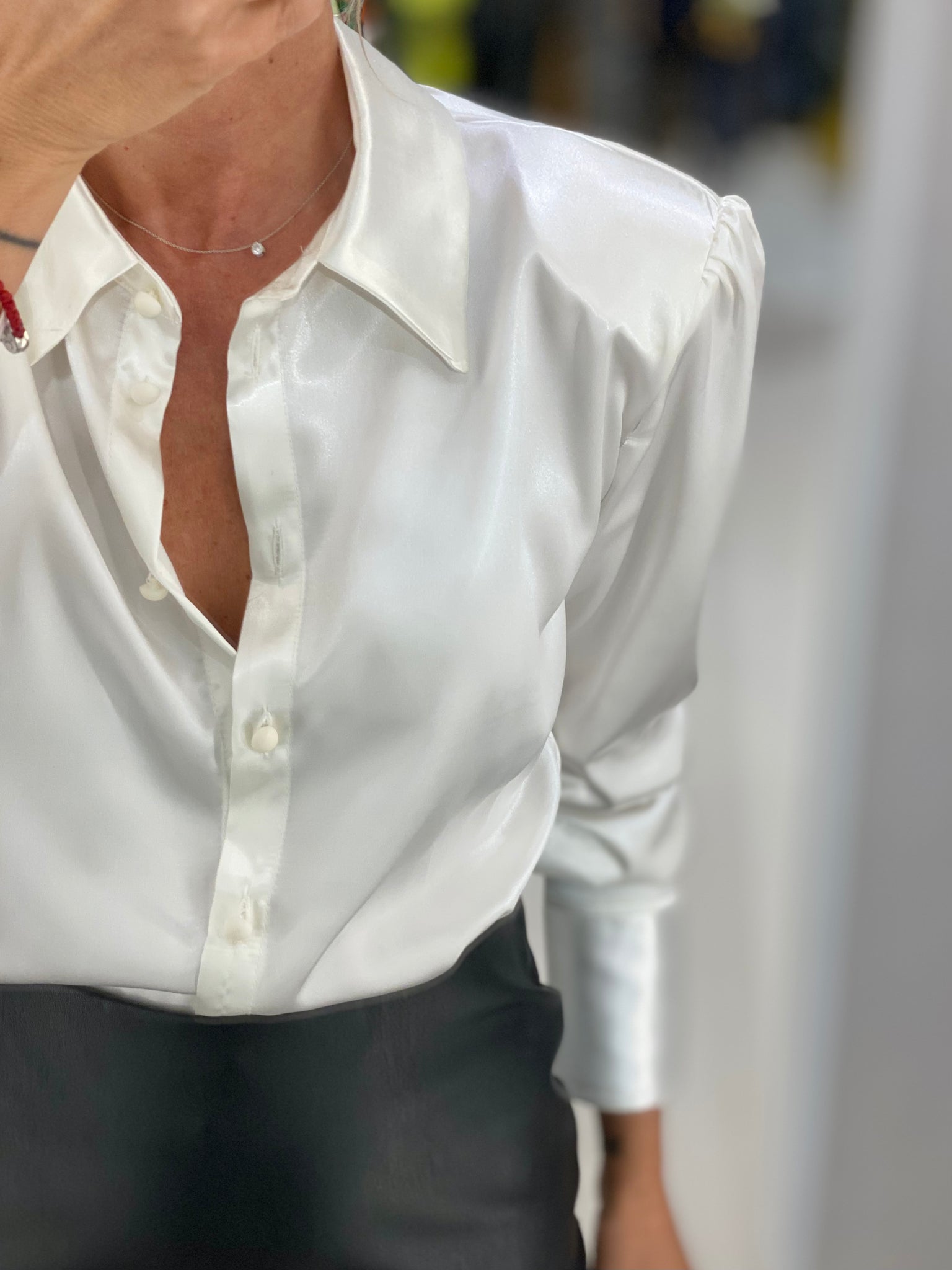 VIKARI CROPPED SHIRT